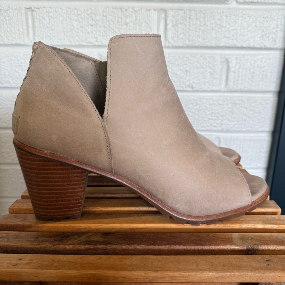Sorel Nadia shoes